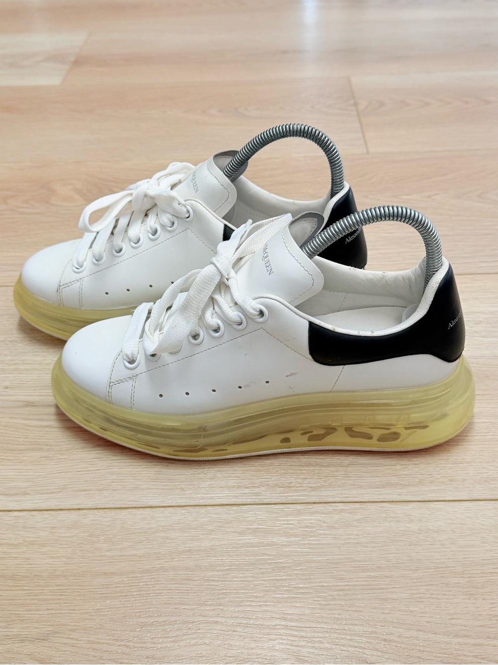 ALEXANDER MCQUEEN Woman’s  Oversized Transparent Sole Sneakers Size 9 - Picture 3 of 16
